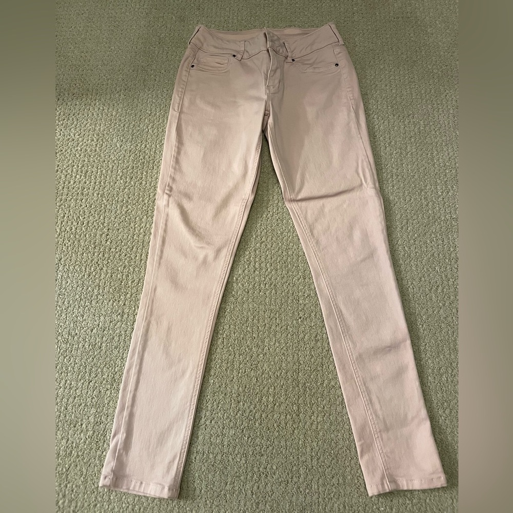 Blush pink skinny jeans - size small - from Maurice’s - perfect condition
